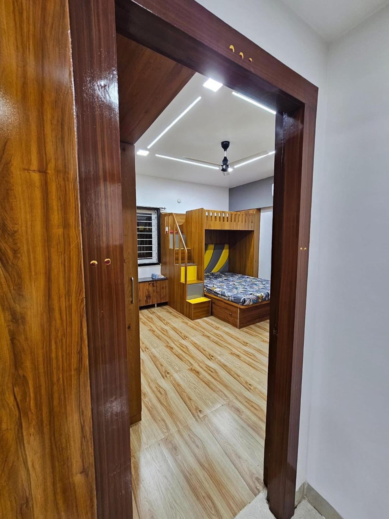 Laxmi Prabha Raheja Apartament Bombaj